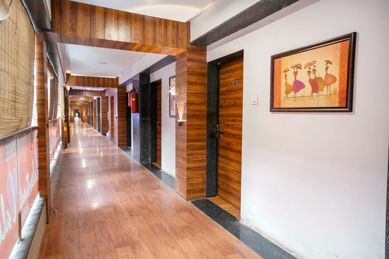 Fabhotel The Valentine - Udhna Road スーラト エクステリア 写真