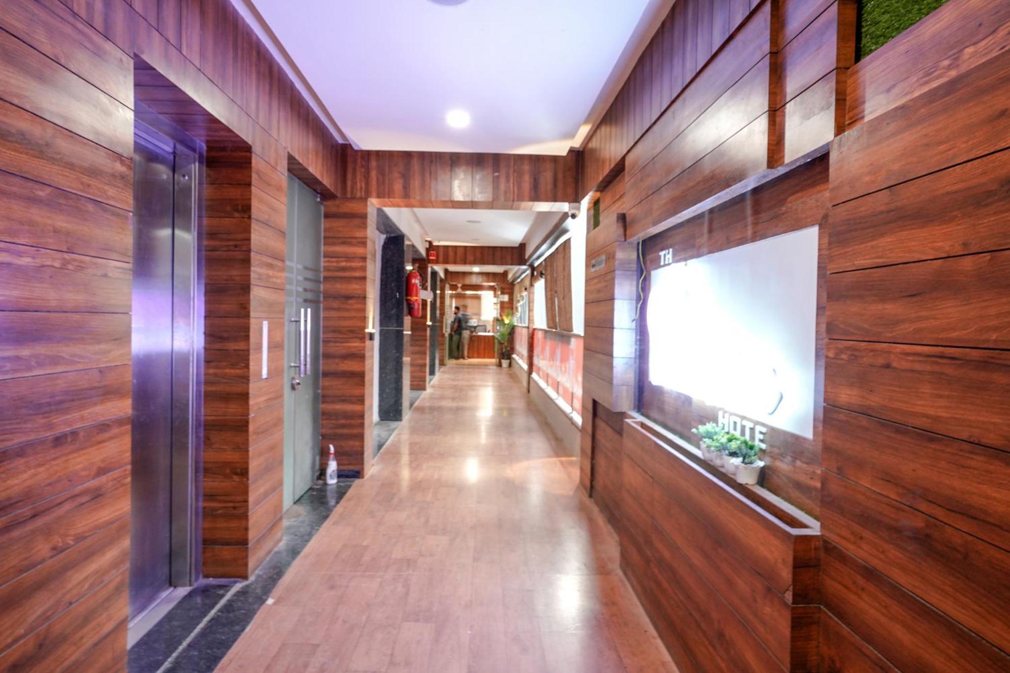 Fabhotel The Valentine - Udhna Road スーラト エクステリア 写真